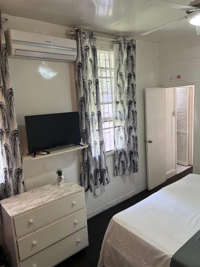 Beach Guest House Cleverdale Bridgetown Exteriér fotografie