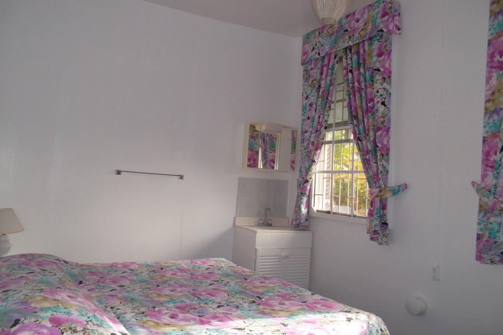 Beach Guest House Cleverdale Bridgetown Pokoj fotografie