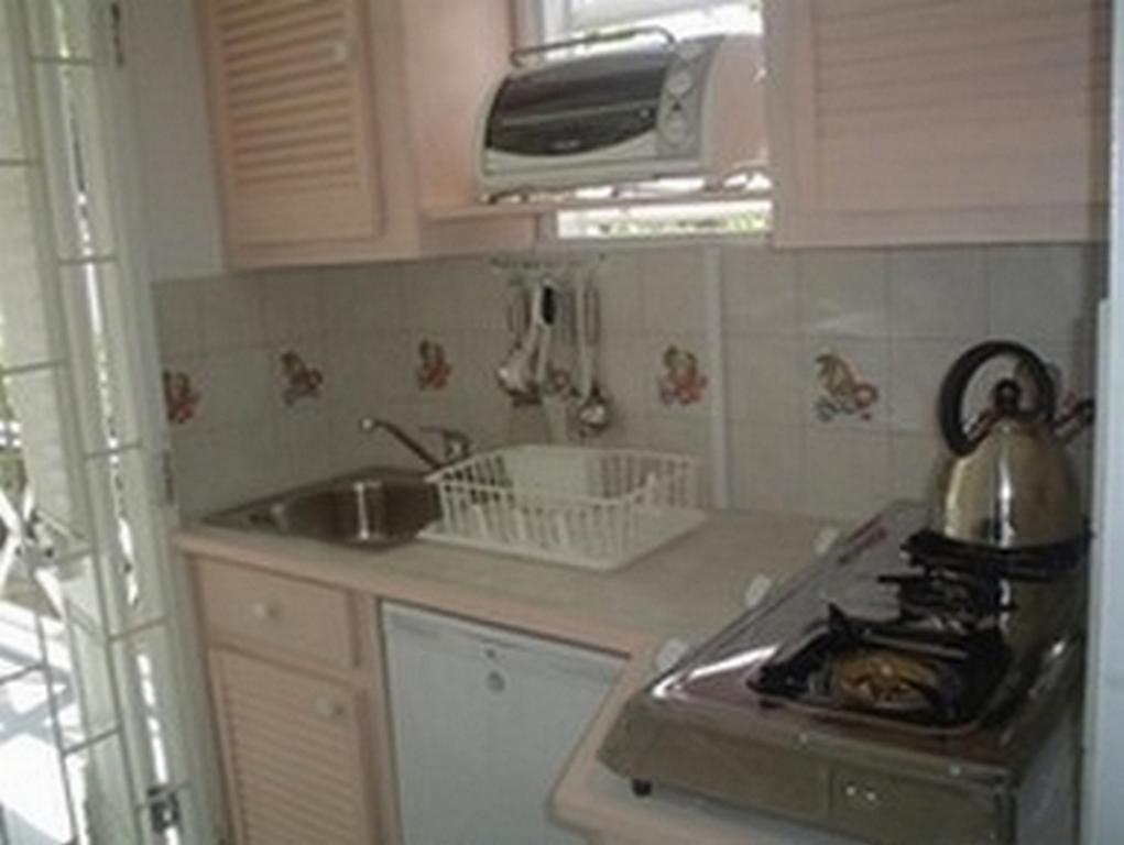 Beach Guest House Cleverdale Bridgetown Pokoj fotografie