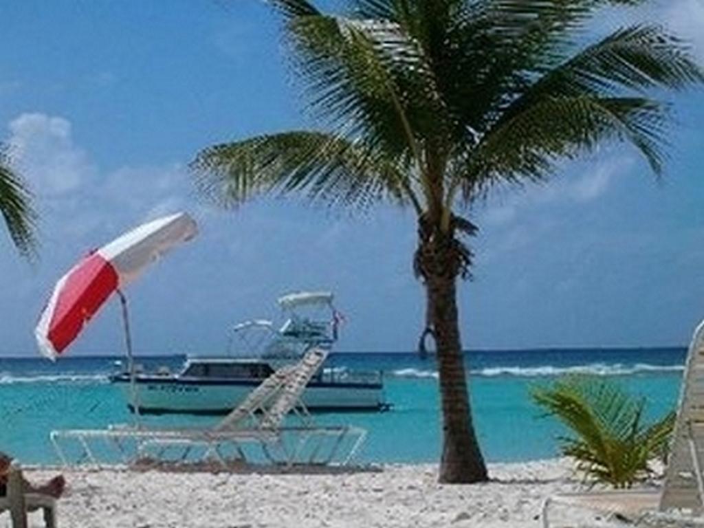 Beach Guest House Cleverdale Bridgetown Pokoj fotografie